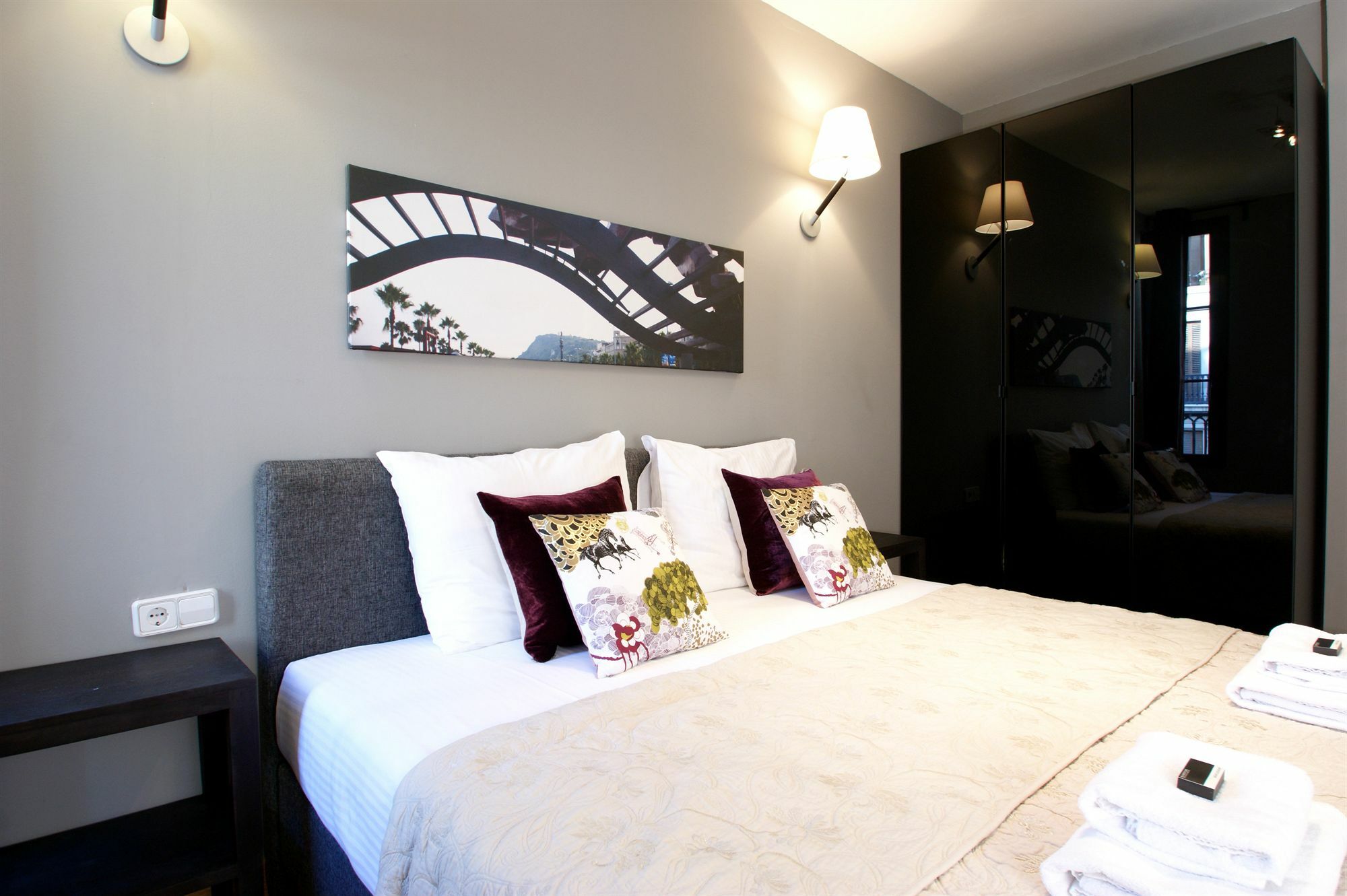 Short Stay Group Paseo De Gracia Serviced Apartments Barcelone Extérieur photo